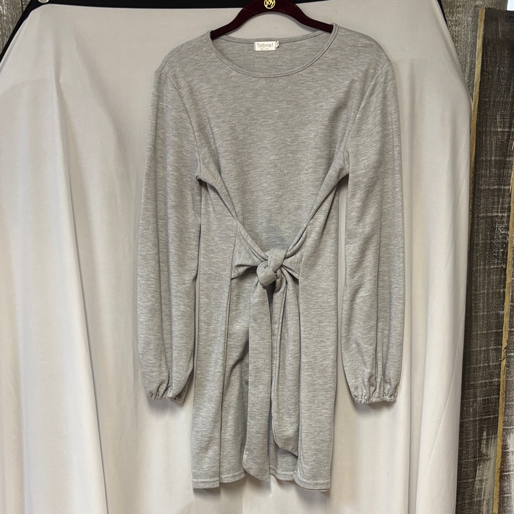 Tobrief Gray Tie-Front Dress